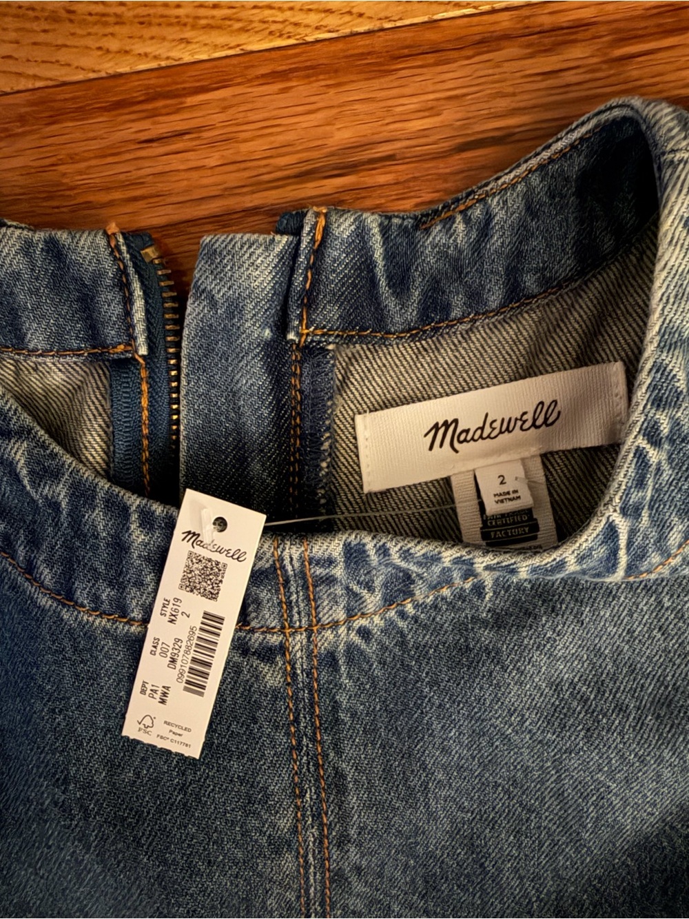 Madewell Light Blue Sleeveless Denim Shell - Picture 2 of 4